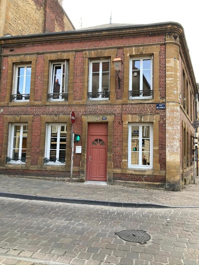 Suite Charles - Vue Musee Rimbaud Charleville-Mezieres Exterior photo